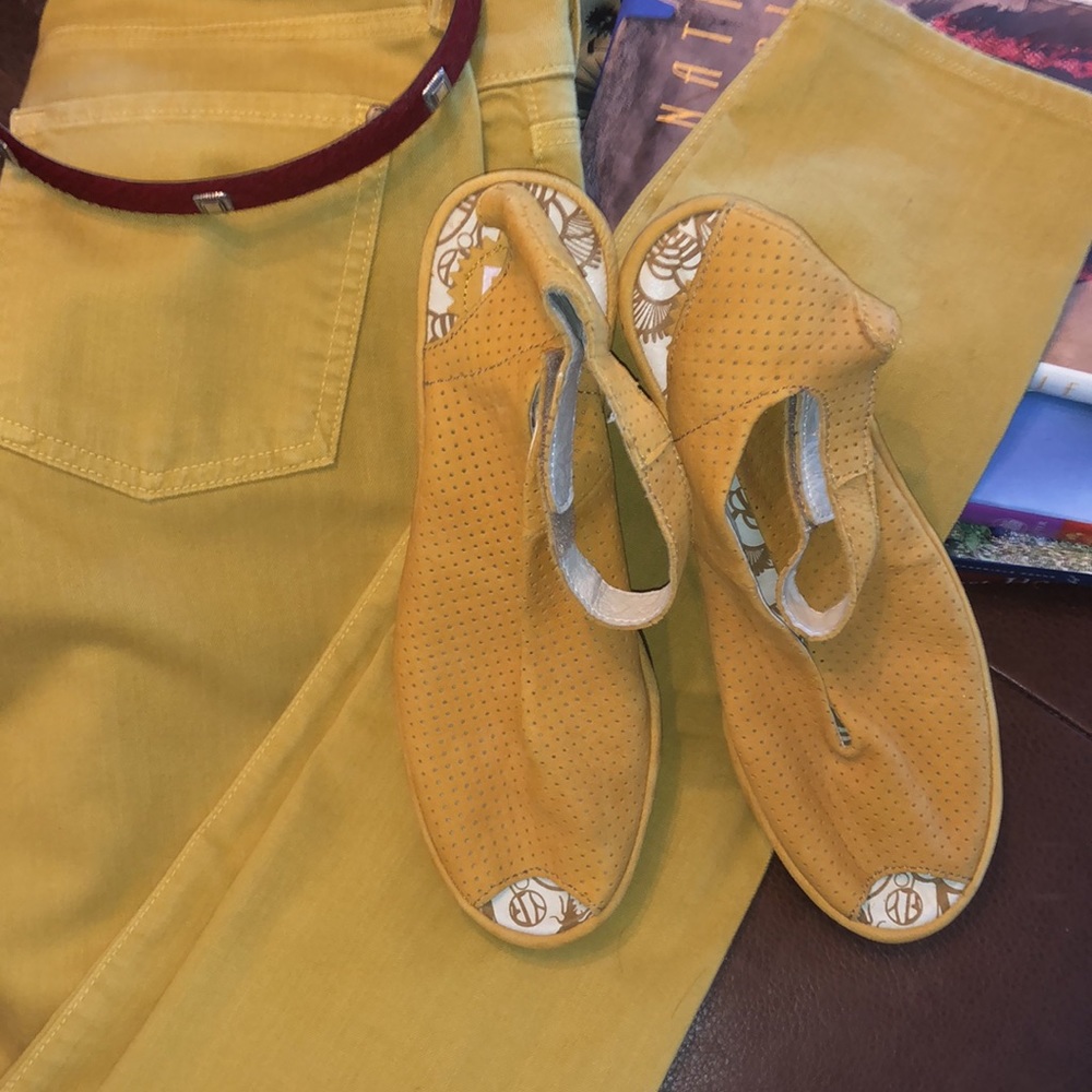 Fly wedge suede shoes